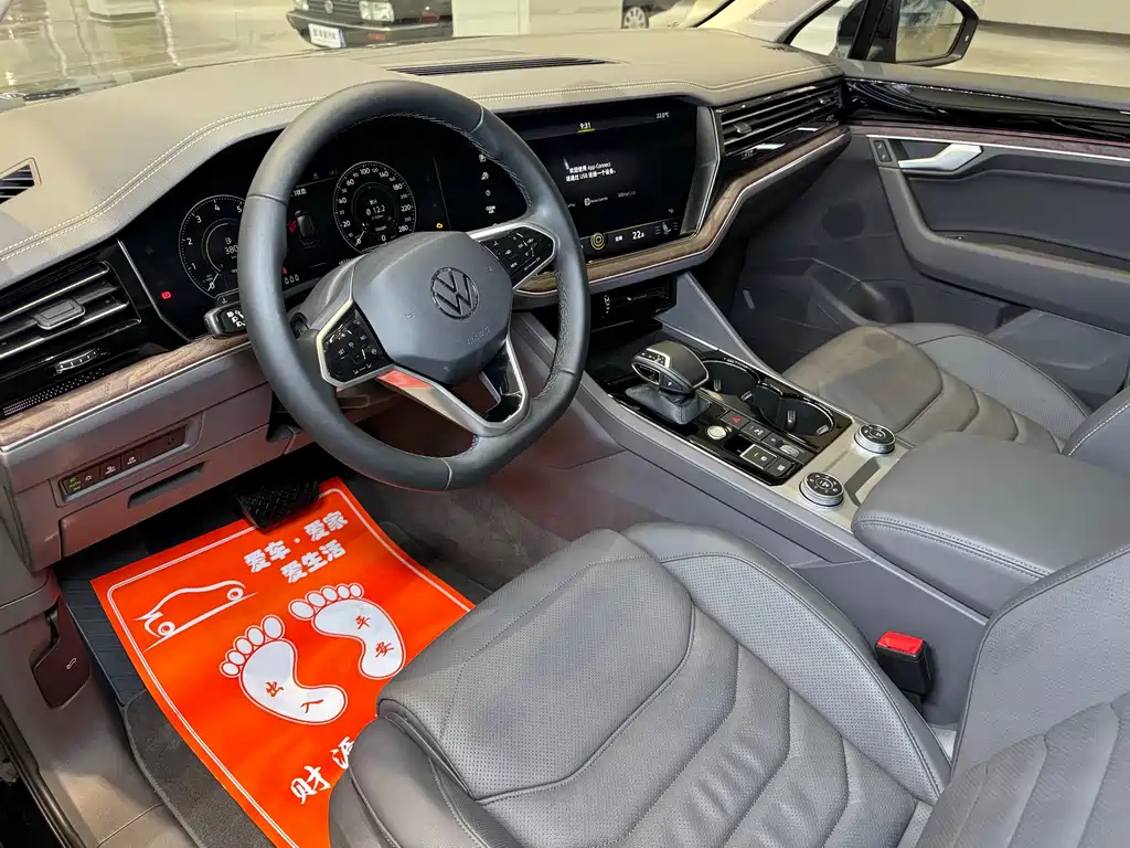 Volkswagen Touareg — миниатюра 7