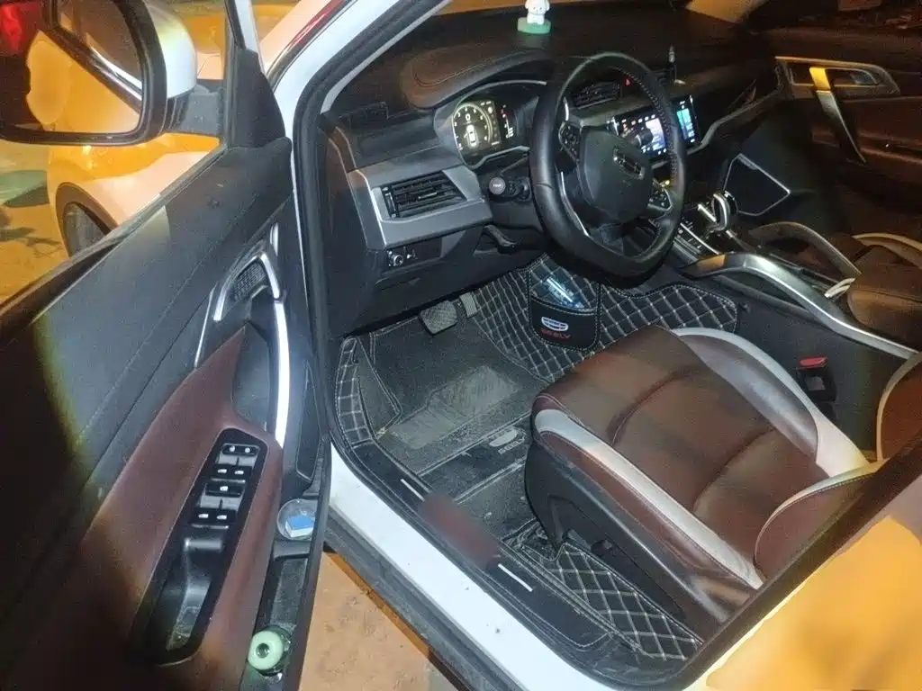 Geely Boyue — миниатюра 13