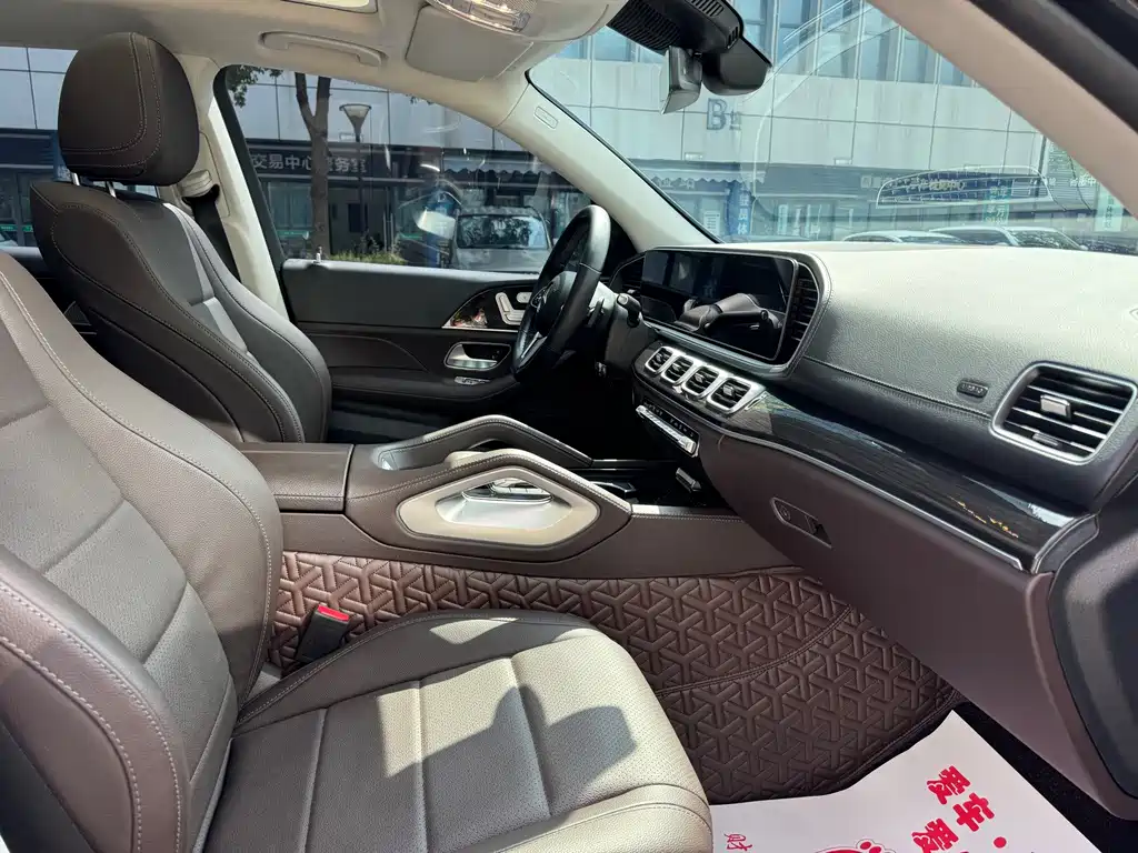 Mercedes-Benz GLE (Import) — миниатюра 12