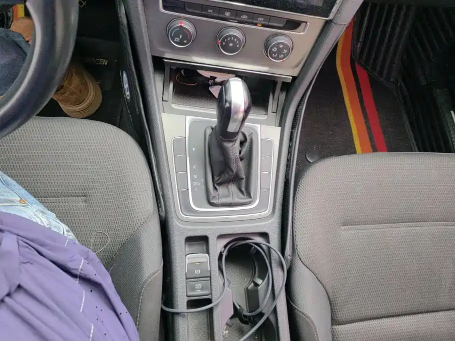 Volkswagen Golf — миниатюра 16