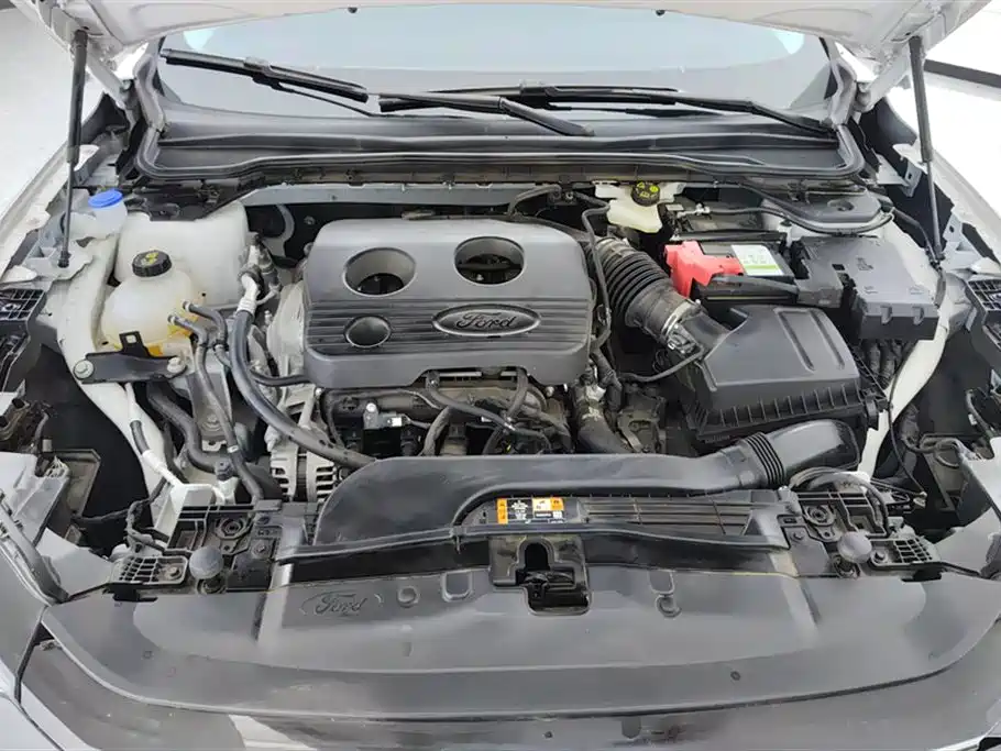 Ford Mondeo 2025 1.5T EcoBoost Luxury