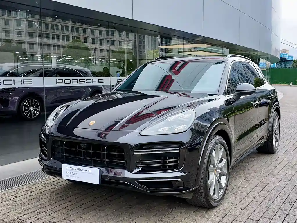 Porsche Cayenne 2021
