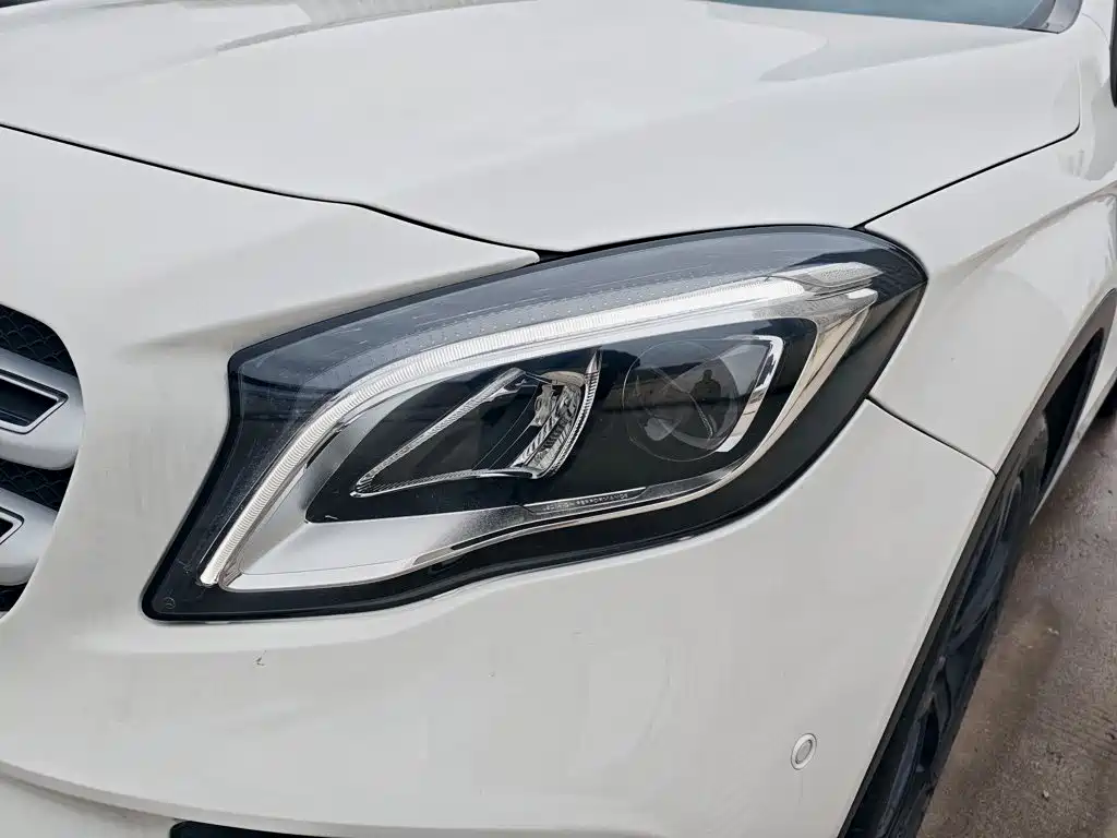 Mercedes-Benz GLA — миниатюра 24