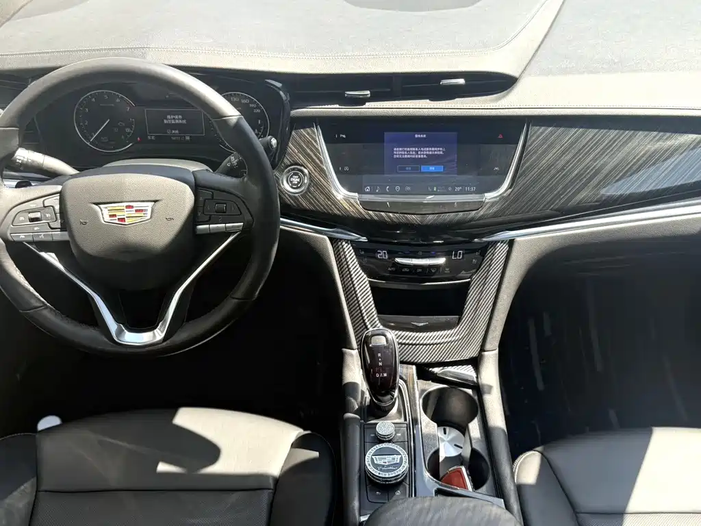 Cadillac XT6 — миниатюра 6