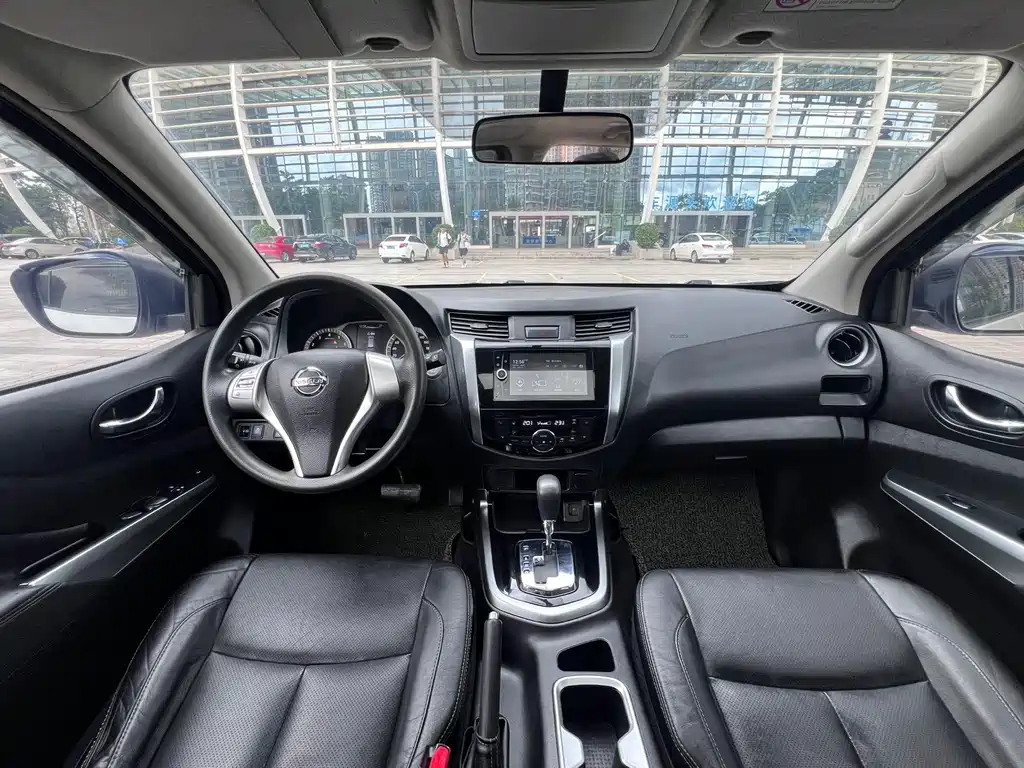 Nissan Terra — миниатюра 5