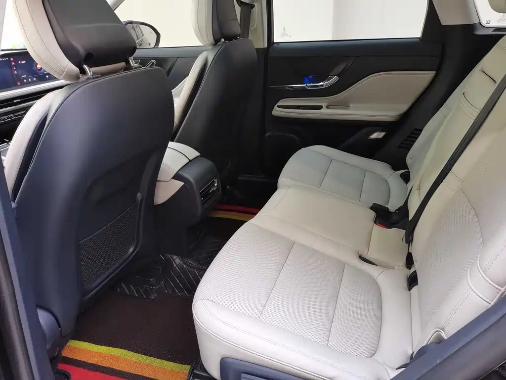Lincoln Corsair 2023 2.0T Premium