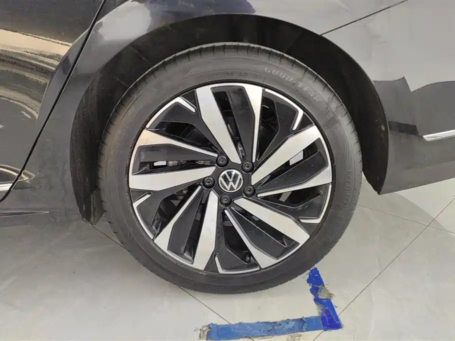 Volkswagen Passat 2022 330TSI Elite