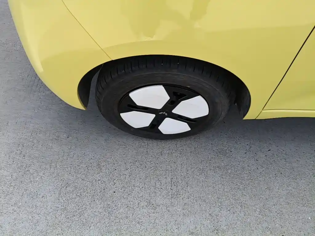 Wuling MINIEV — миниатюра 23