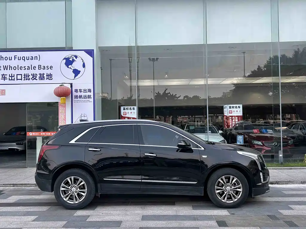 Cadillac XT5 — миниатюра 3