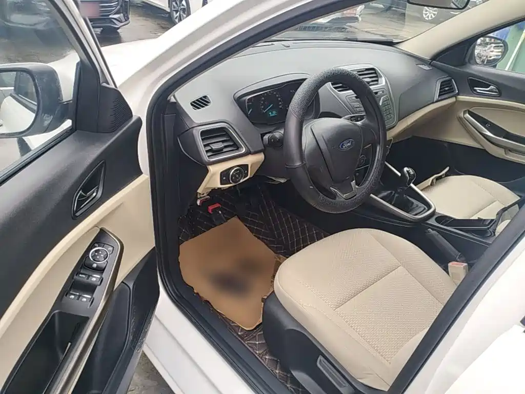 Ford Escort — миниатюра 16