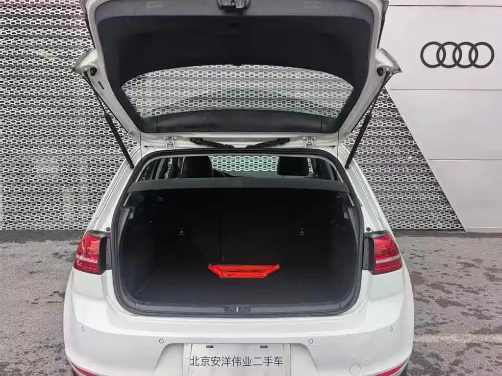 Volkswagen Golf — миниатюра 3