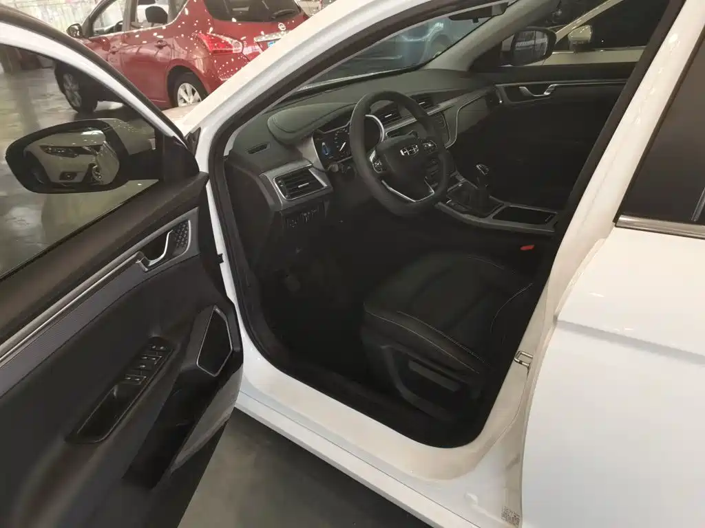 Geely Emgrand GL — миниатюра 10