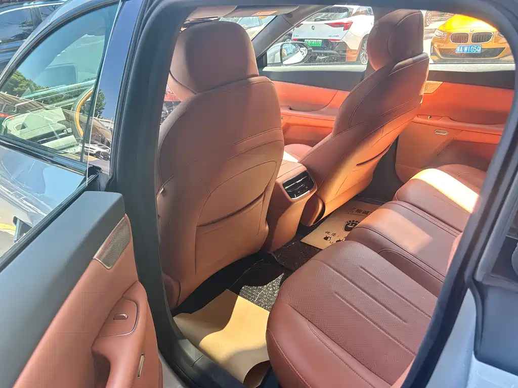 Dongfeng eπ007 2025 565 Max
