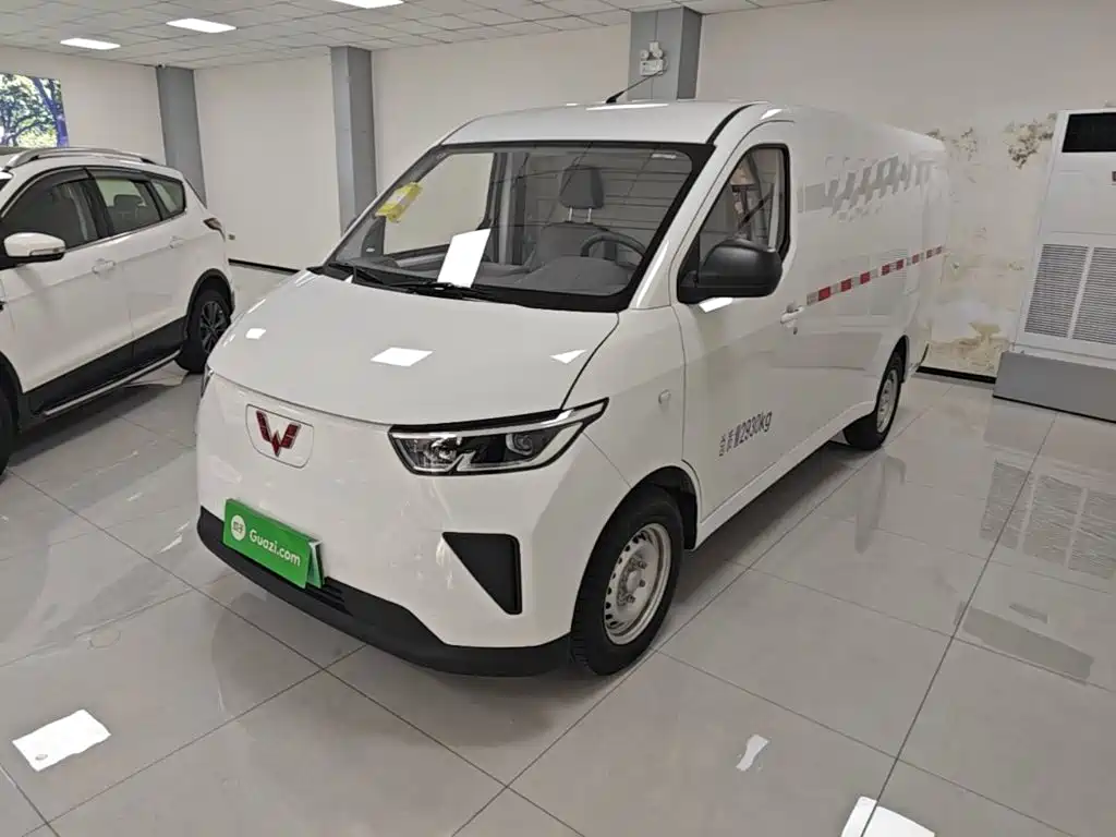 Wuling Yangguang — миниатюра 2