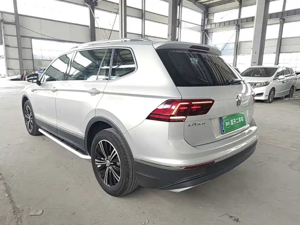 Volkswagen Tiguan L L 2017 380TSI AT Luxury