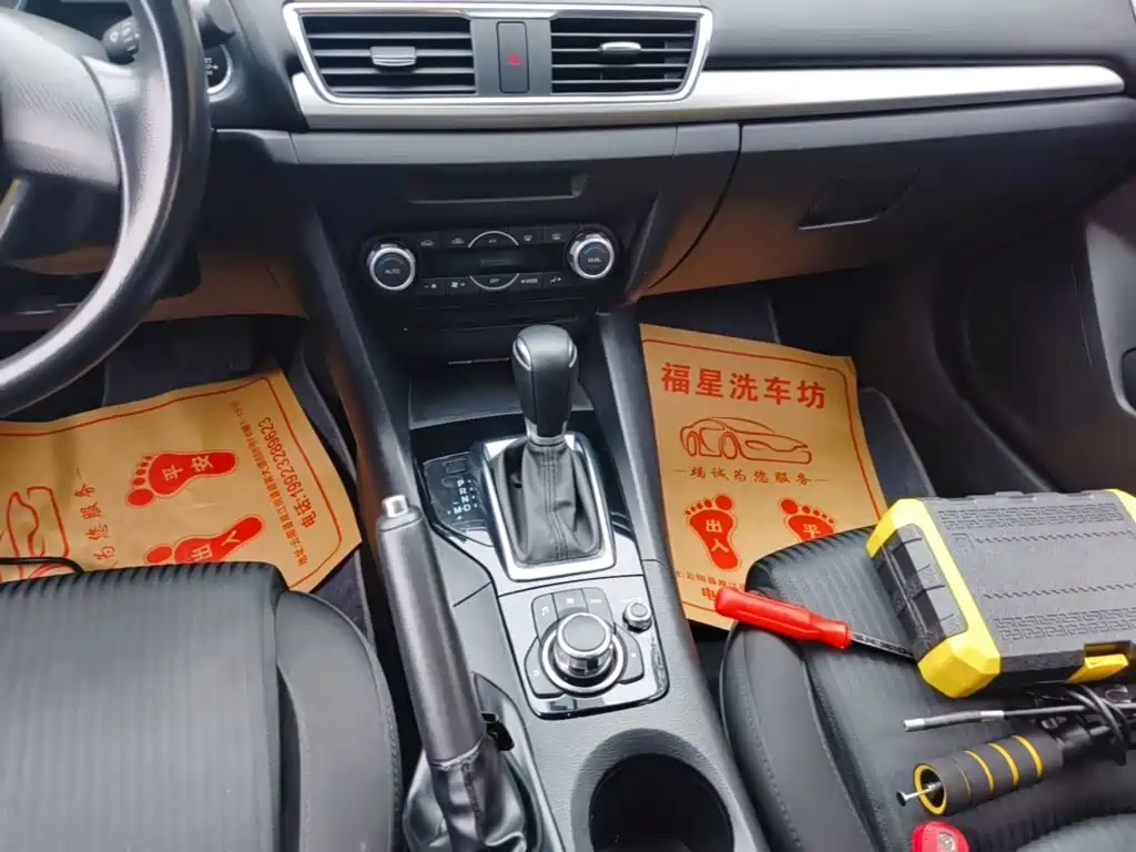 Mazda 3 Axela — миниатюра 14