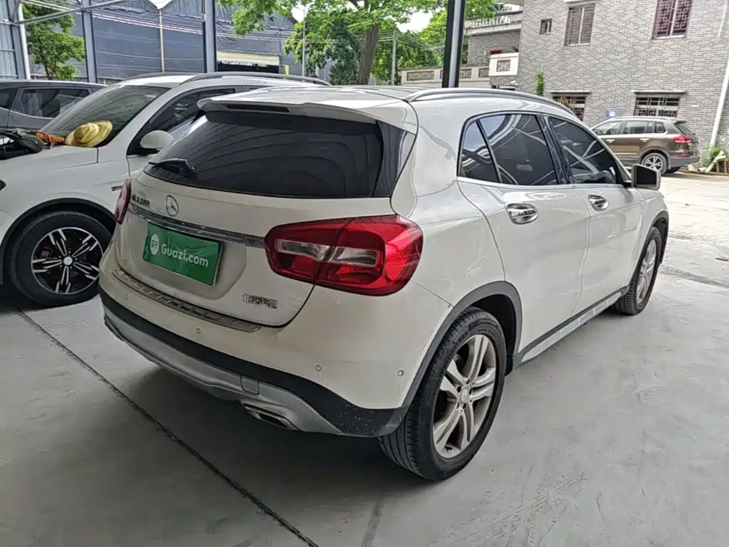 Mercedes-Benz GLA — миниатюра 7