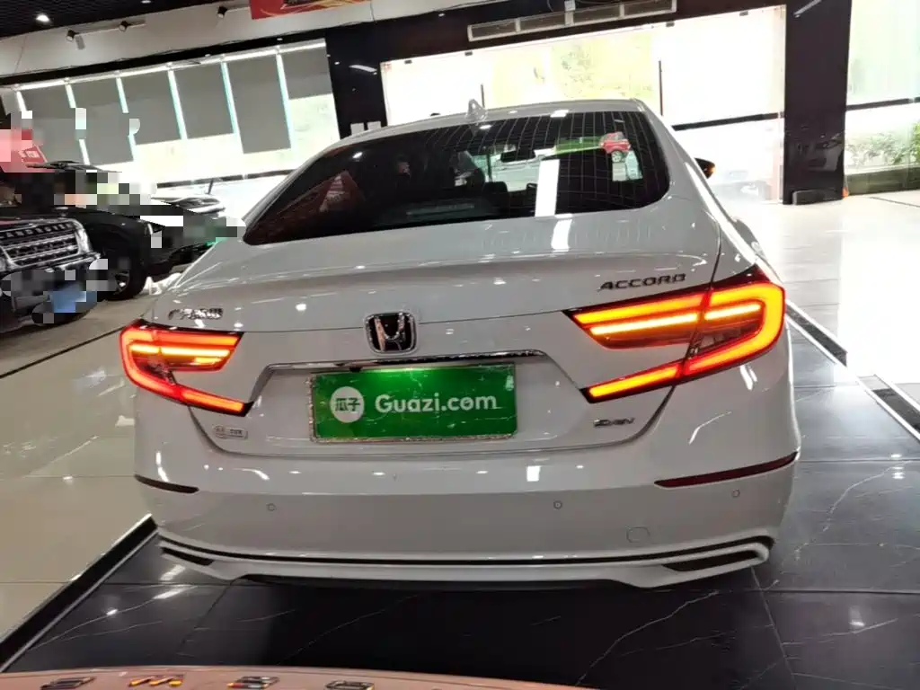 Honda Accord — миниатюра 6