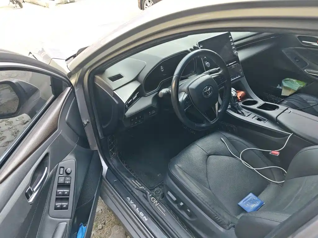 Toyota Avalon — миниатюра 14