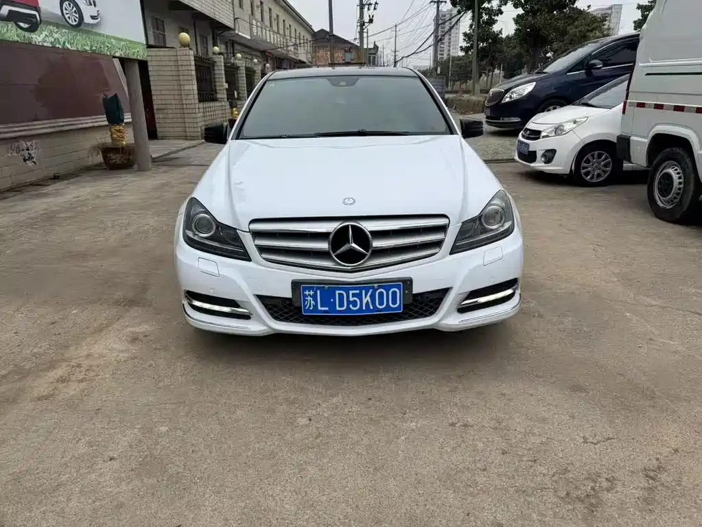 Mercedes-Benz C-Class — миниатюра 2