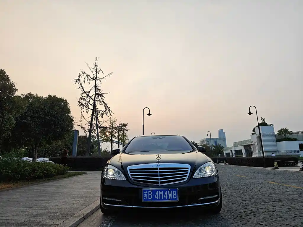 Mercedes-Benz S-Class — миниатюра 2
