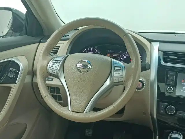 Nissan Teana — миниатюра 6
