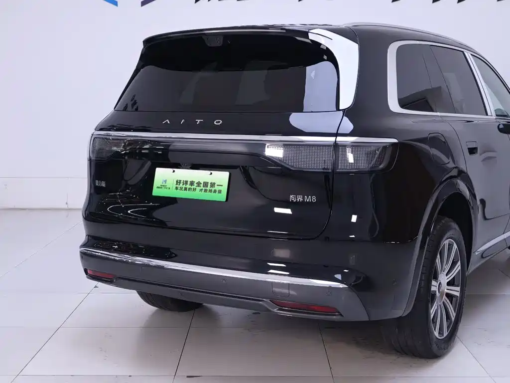 Aito M8 2025 Max+ 53.4kWh 6 мест (192 ）