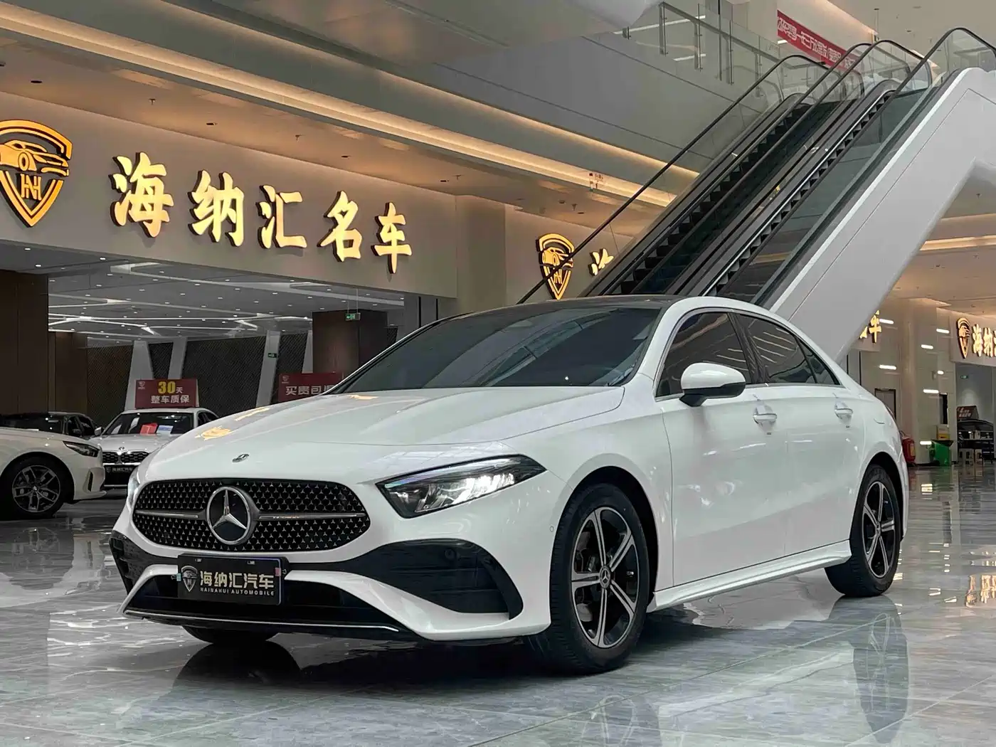 奔驰A级 2023款 A 200 L 时尚型 2023