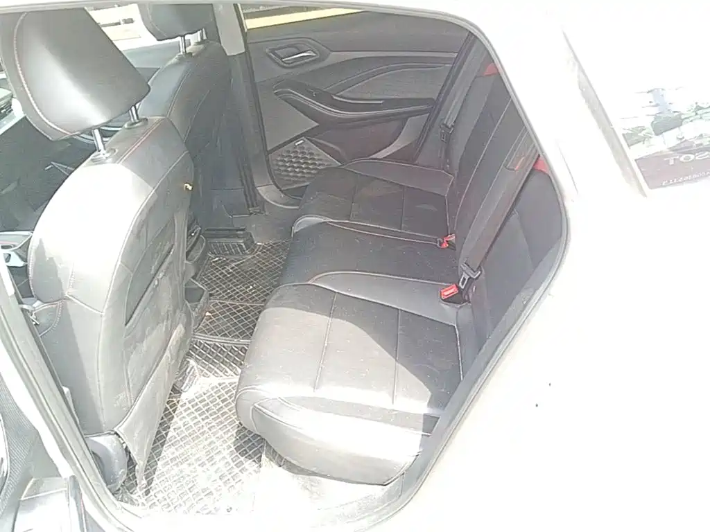 MG MG5 — миниатюра 17