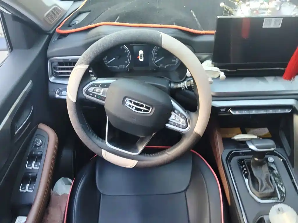 Geely Vision X6 — миниатюра 3