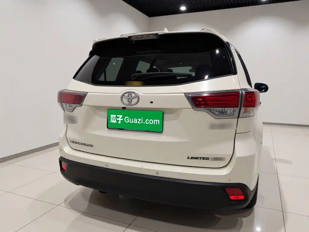 Toyota Highlander — миниатюра 3