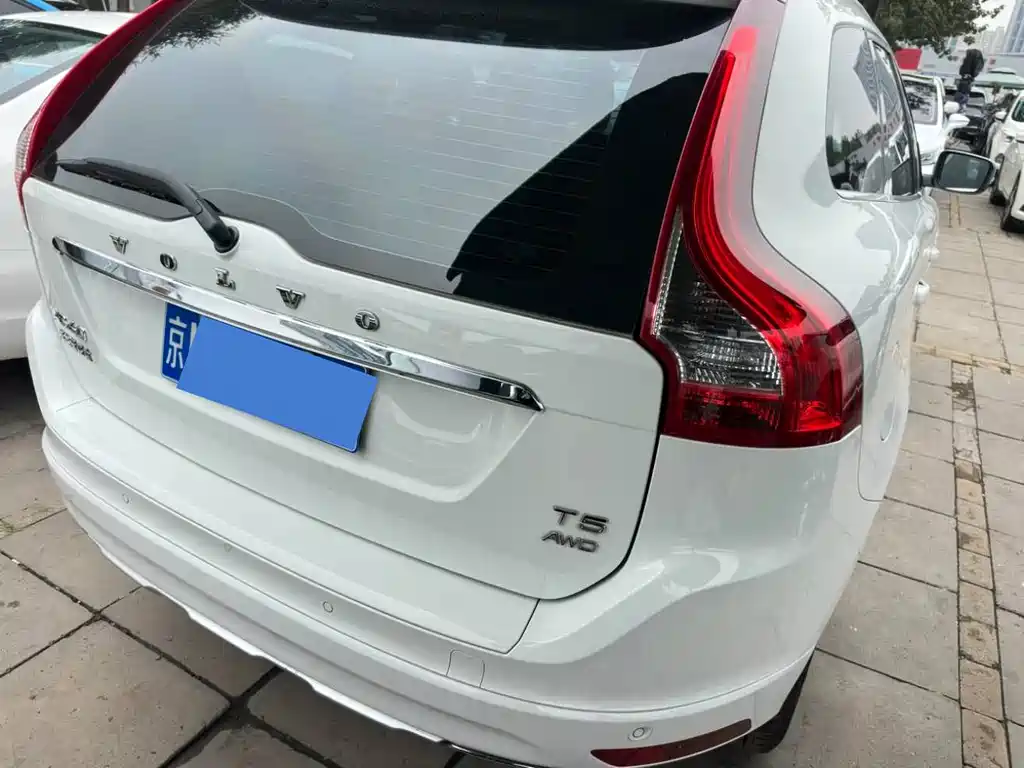 Volvo XC60 — миниатюра 6