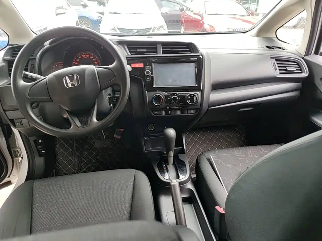 Honda Fit — миниатюра 10