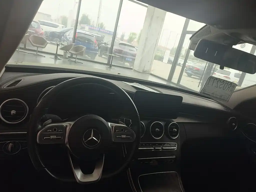 Mercedes-Benz C-Class — миниатюра 10