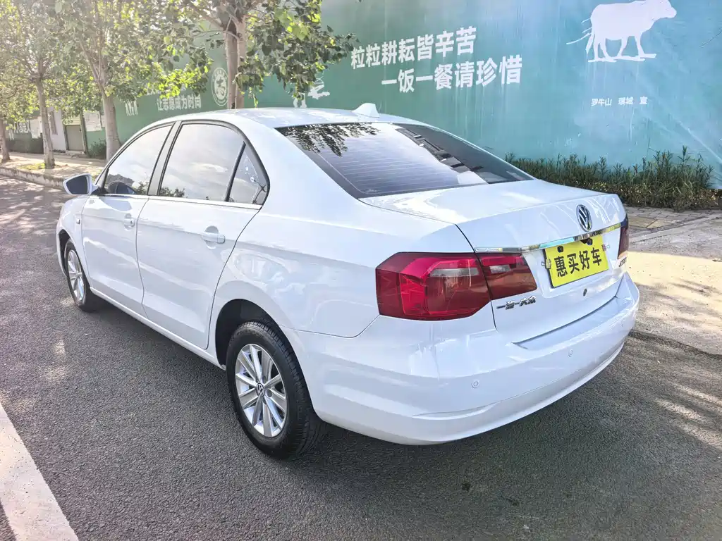 Volkswagen Jetta — миниатюра 12