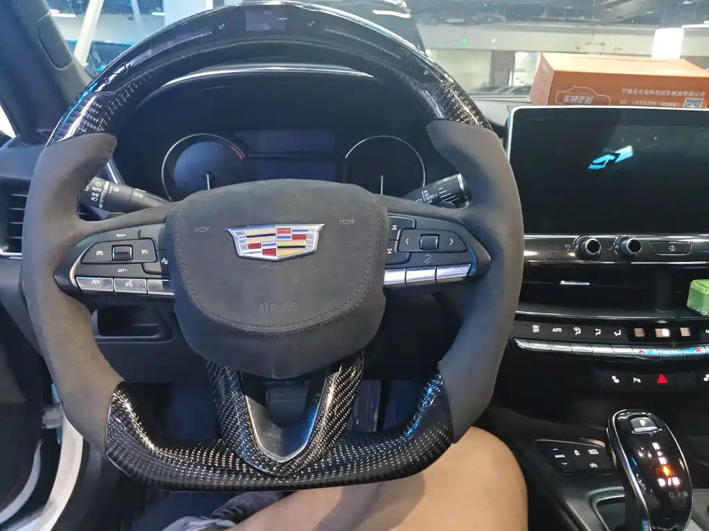 Cadillac CT5 2021 28T Fashion