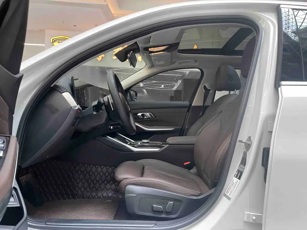 BMW 3 Series — миниатюра 10