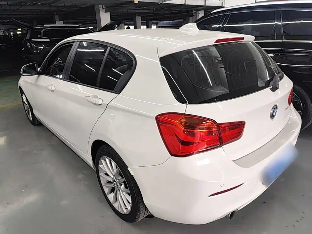 BMW 1 Series (Import) — миниатюра 5