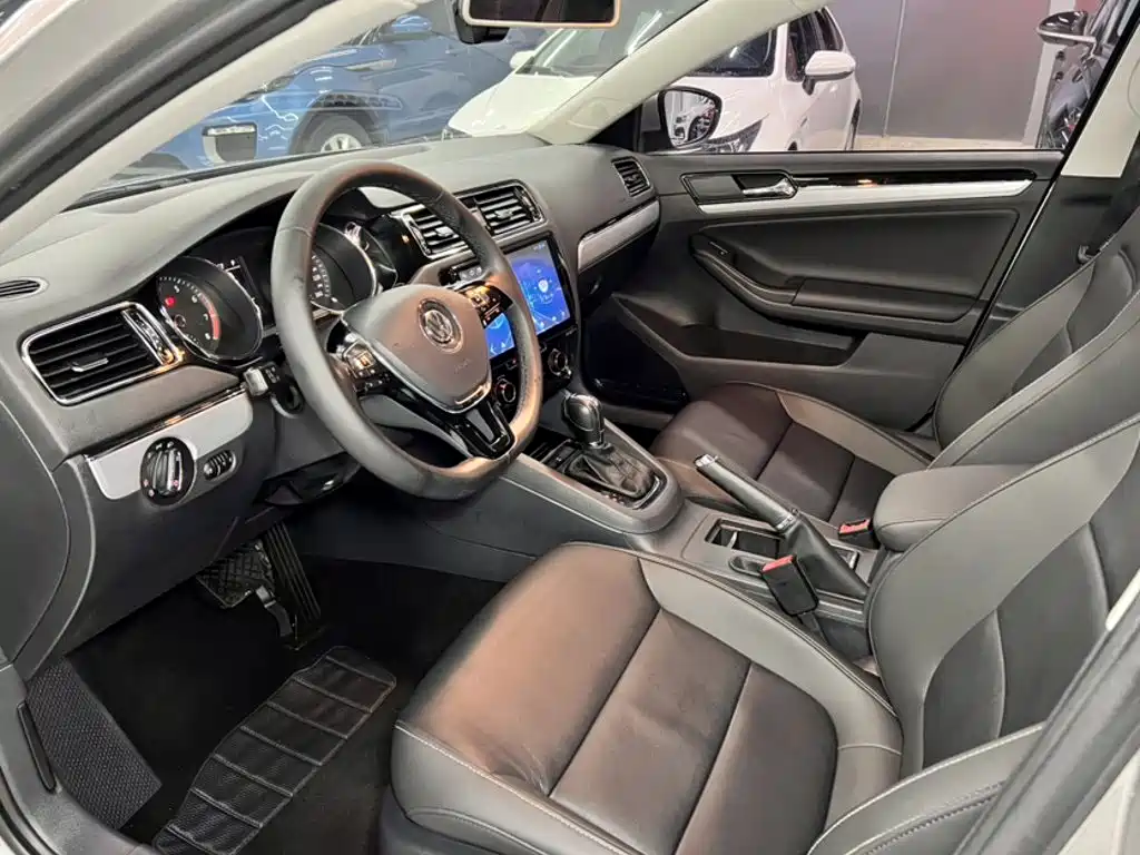Volkswagen Sagitar — миниатюра 15