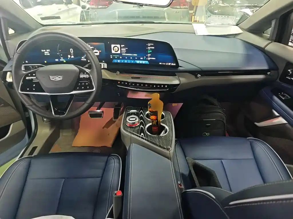 Cadillac IQ — миниатюра 10