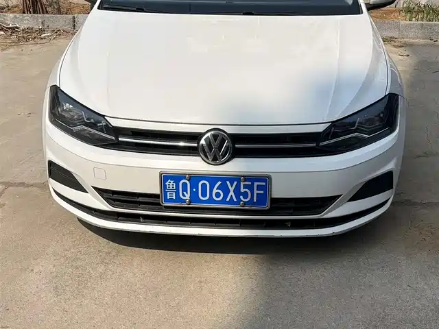 VOLKSWAGEN POLO 2021