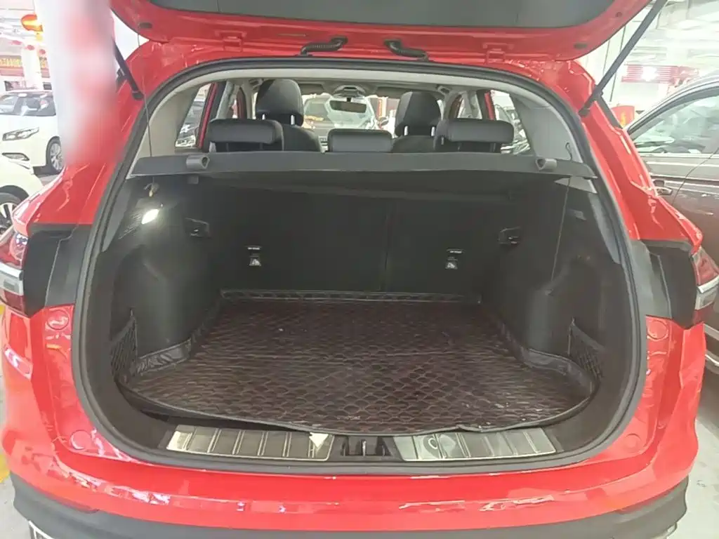 Geely Binyue — миниатюра 19
