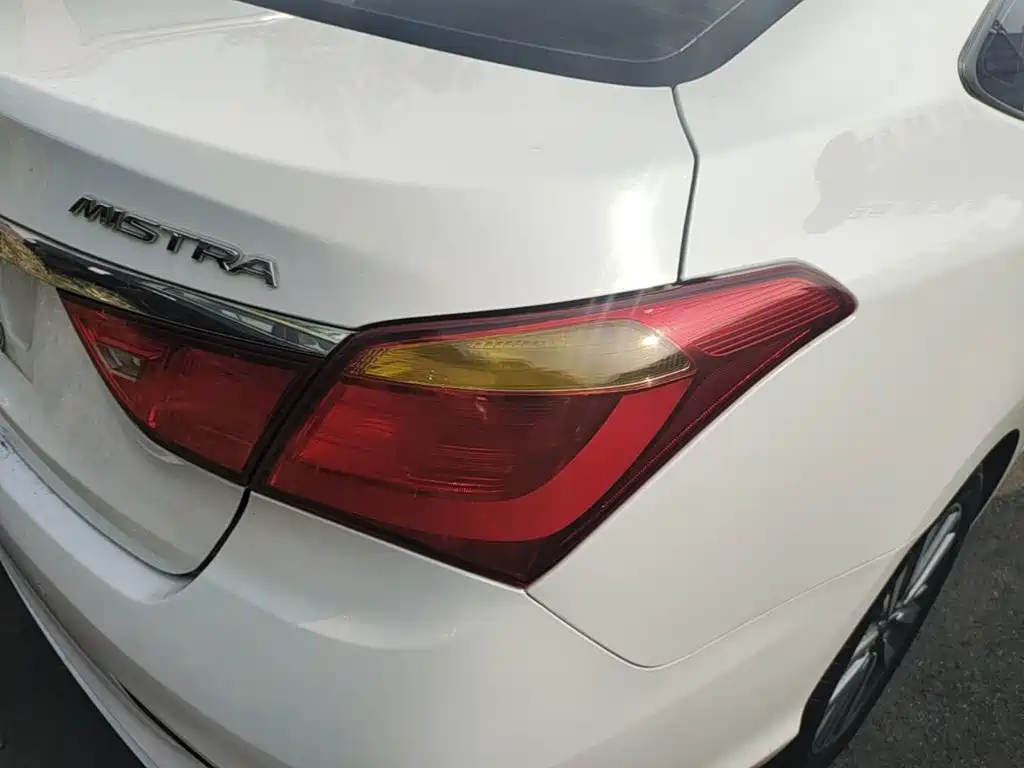 Hyundai Mistra — миниатюра 8
