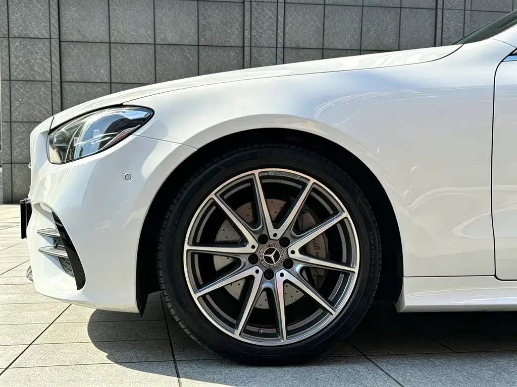 Mercedes-Benz E-Class (Import) — миниатюра 19