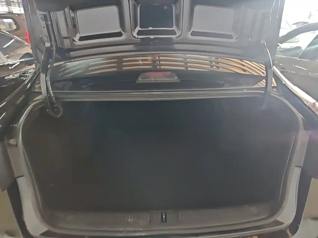 Roewe 360 — миниатюра 19