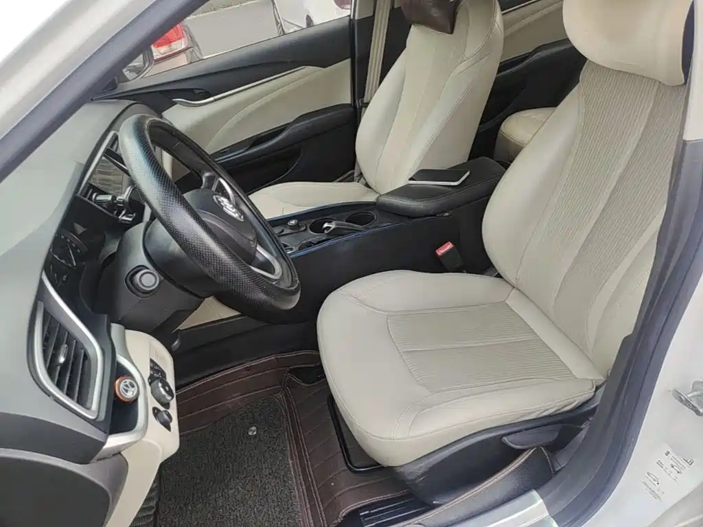 Buick Excelle — миниатюра 15