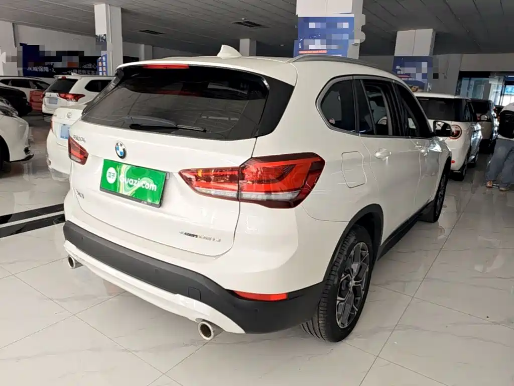 BMW X1 2022 — фото 6