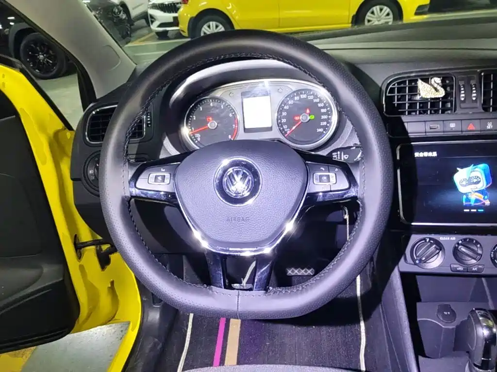Volkswagen Polo — миниатюра 11