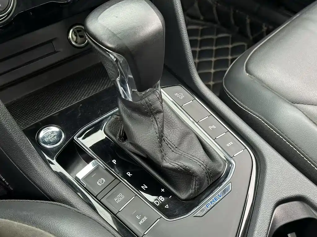 VOLKSWAGEN TIGUAN L NEW ENERGY