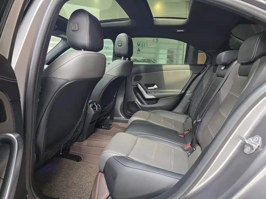 Mercedes-Benz A-Class AMG — миниатюра 4